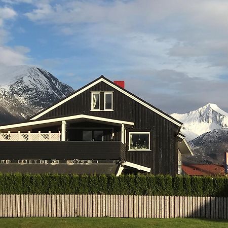 Villa Åndalsnes Eksteriør billede