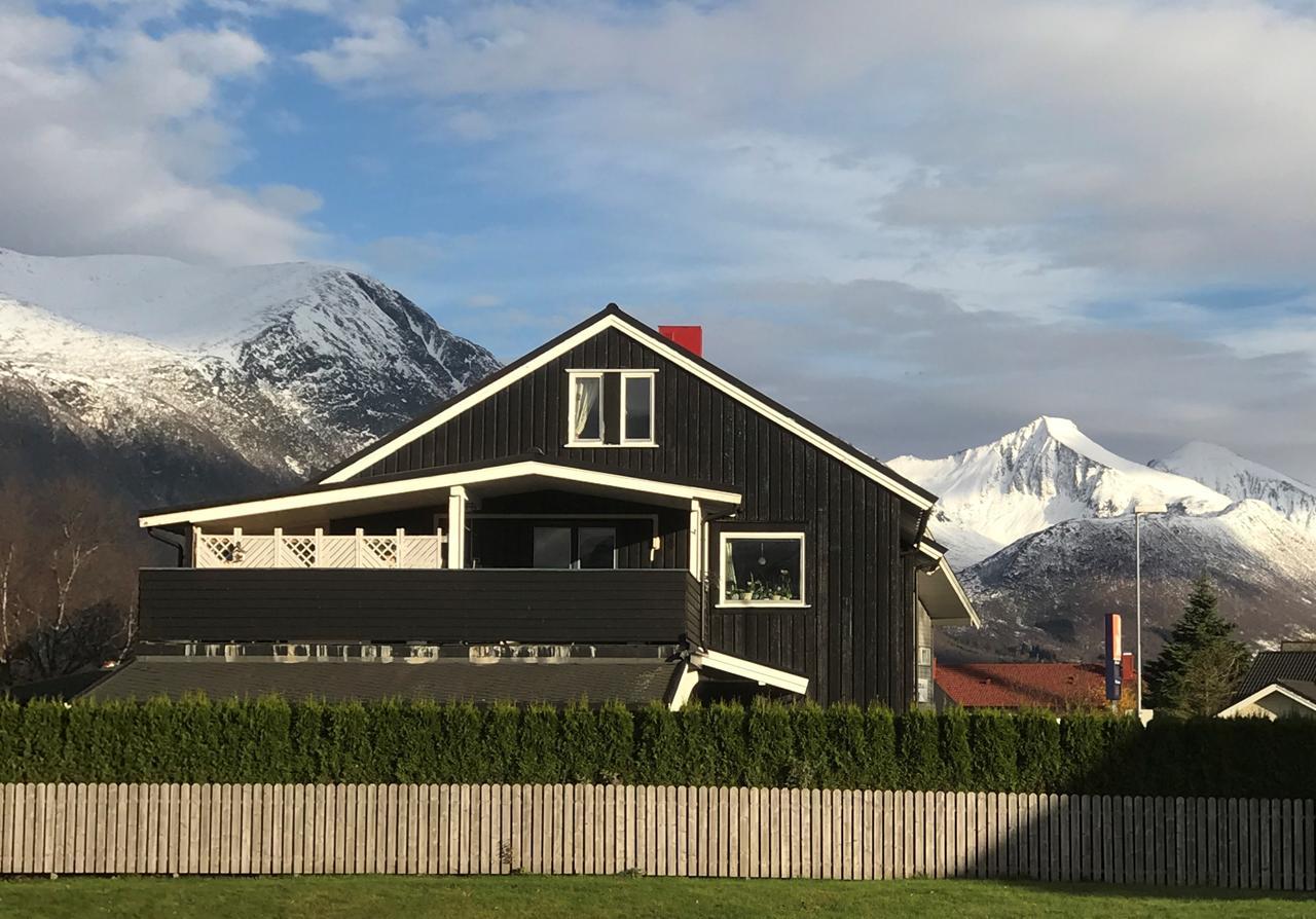 Villa Åndalsnes Eksteriør billede